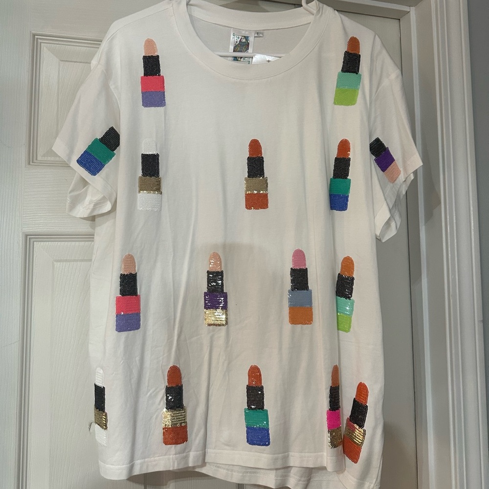 Queen of Sparkles Lipstick Tee